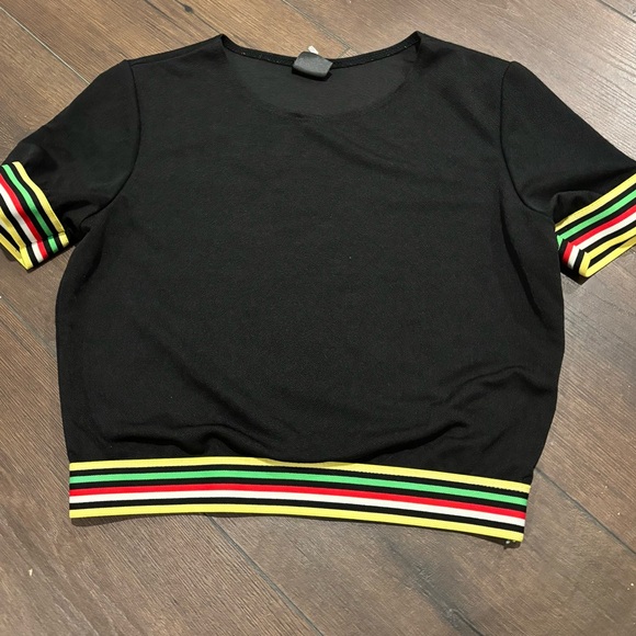 WINDSOR BLACK CROP TOP WITH COLORED STRIPE DETAILS - Picture 15 of 16